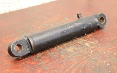 Alternative view of Hydraulikzylinder von unbekannt - Hub 210 mm