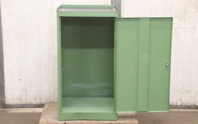 Werkzeugschrank von unbekannt - 545/545/H1025 mm