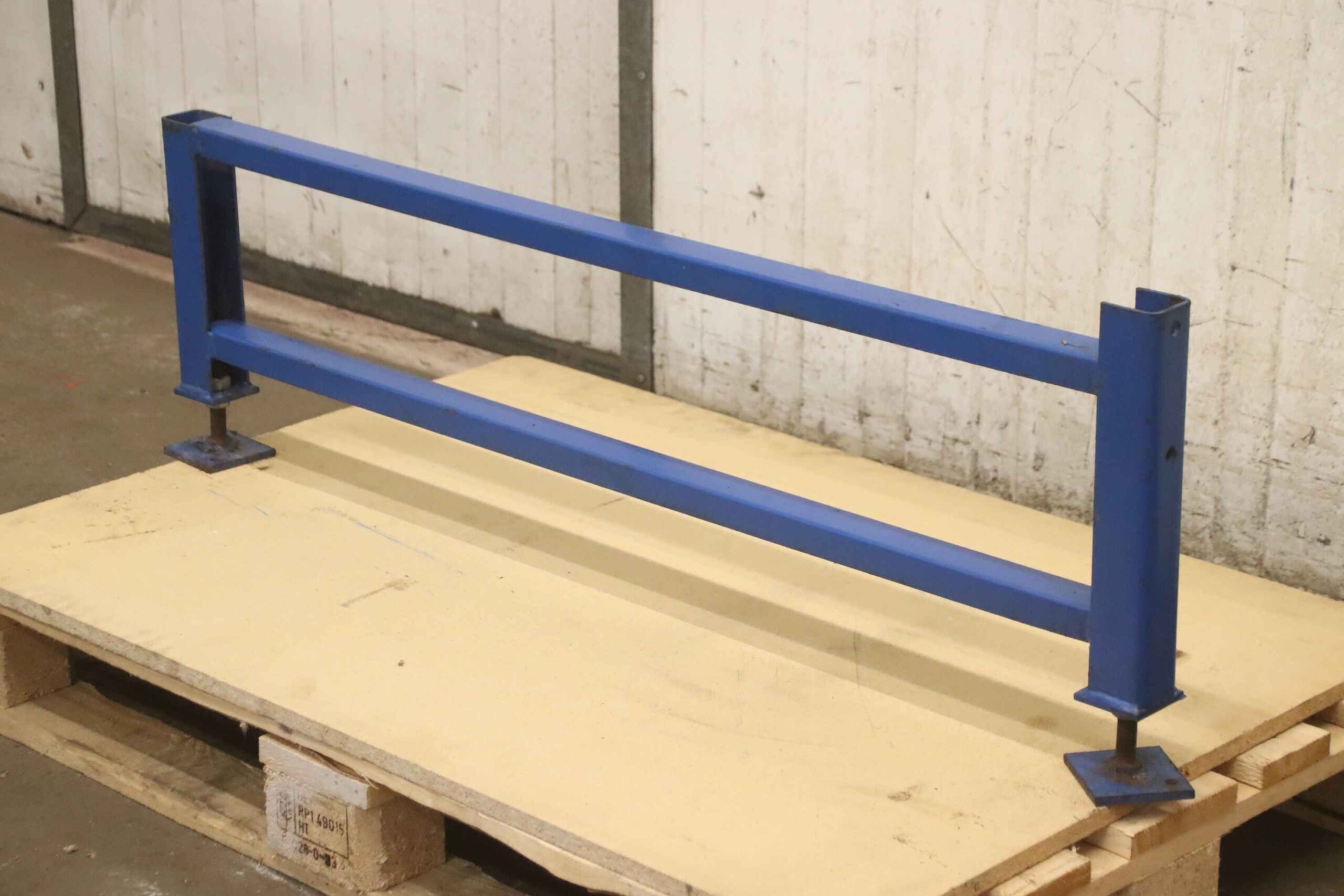 Untergestell von unbekannt - 1180 x 400 mm