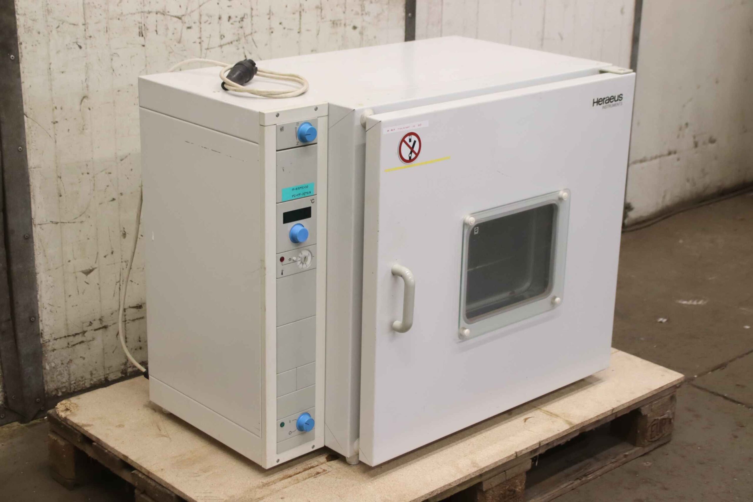 Trockenofen 2,2 kW 300 °C von Heraeus - T 6120 100 Liter – Bild 6