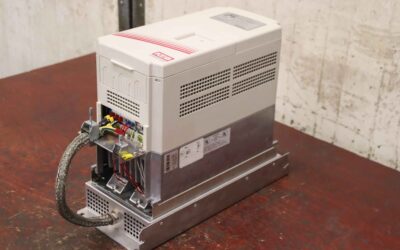 Frequenzumrichter 15 kW von KEB - Combivert F4 16 F4 C1G-M440/2 2