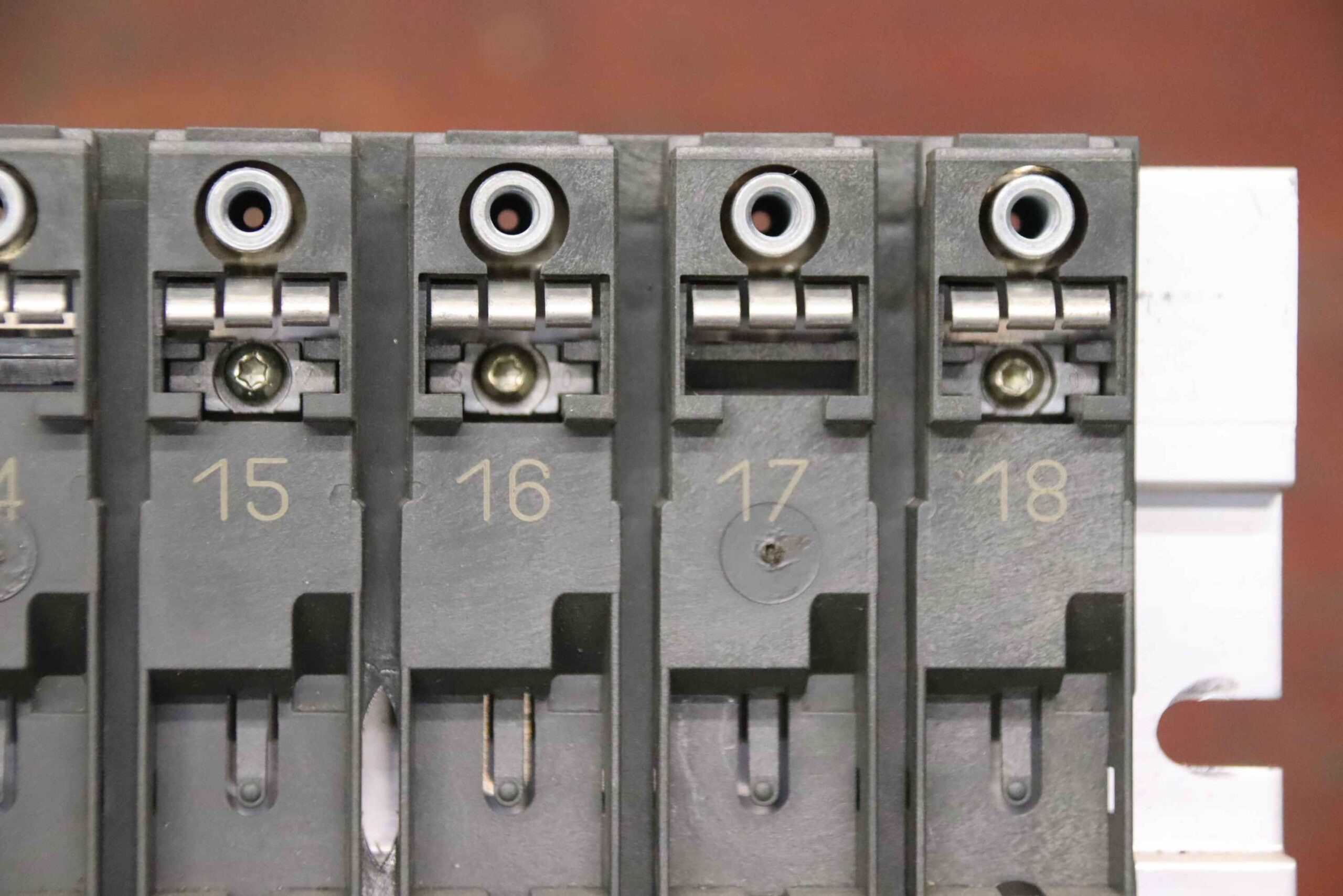 SPS Baugruppenträger von Siemens - 6ES7400-1TA01-0AA0 Simatic S7-400 – Bild 5