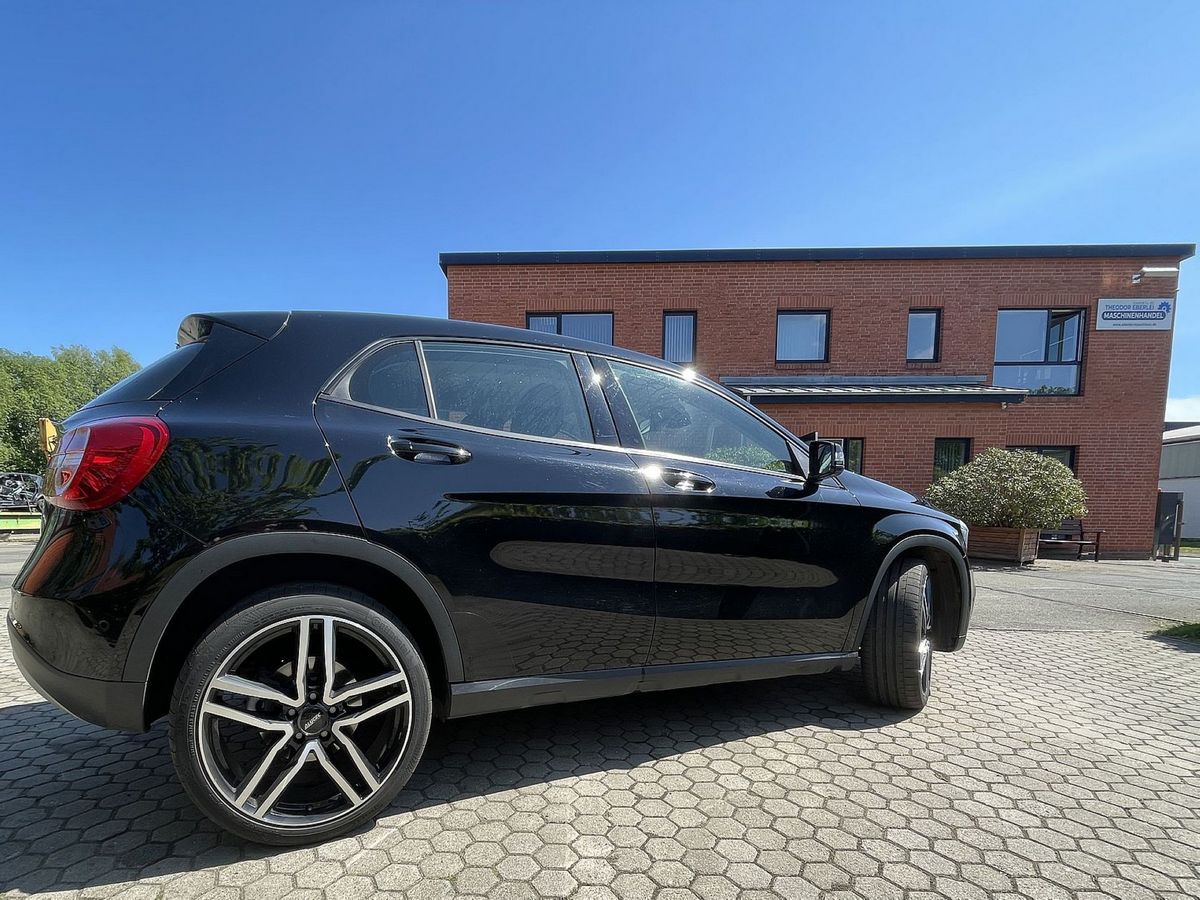 GLA 200 D 4-MATIC Standheizung von Mercedes - GLA 200 D 4-MATIC – Bild 5