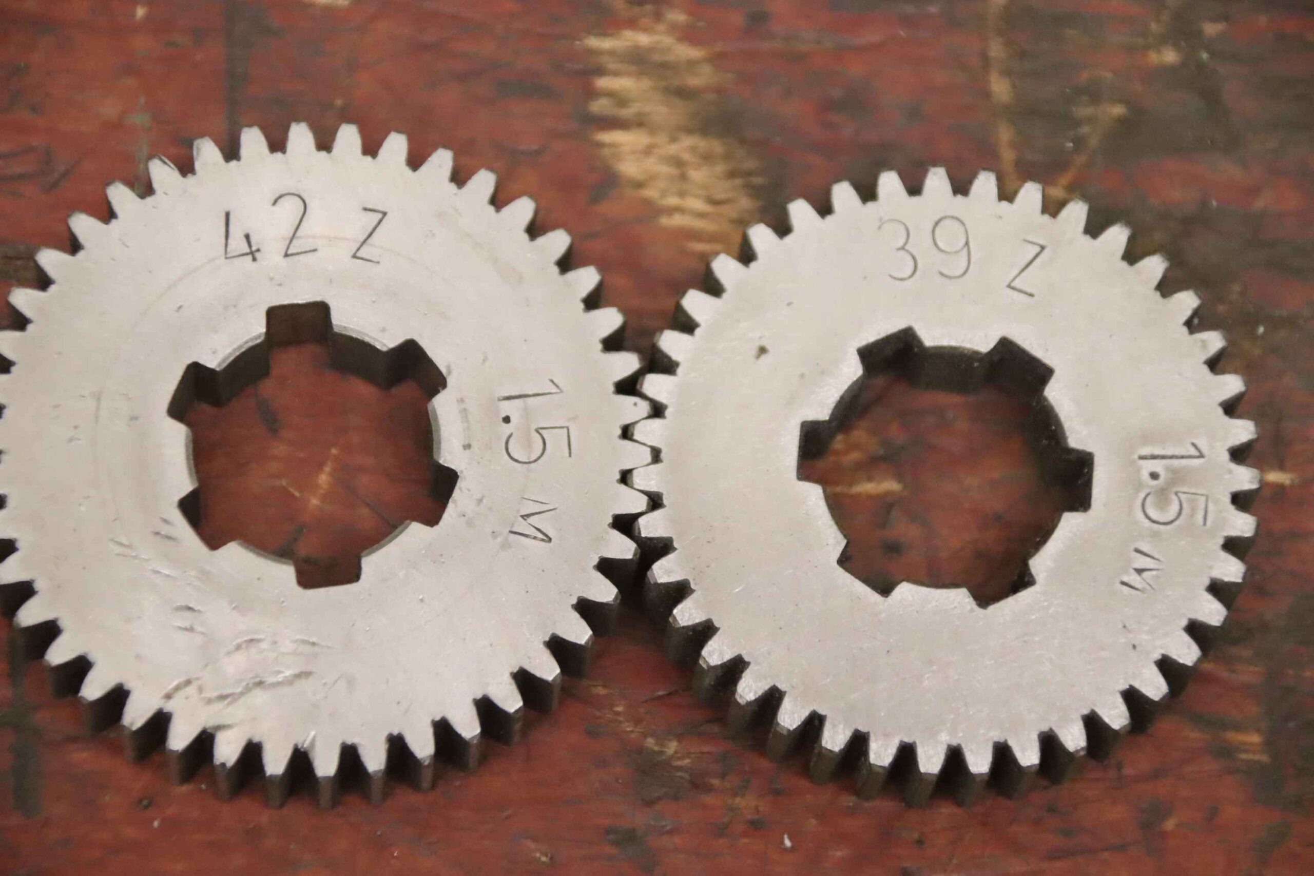 Teilkopf Zahnräder 71 Stück von unbekannt - Modul 1,5 – Bild 12