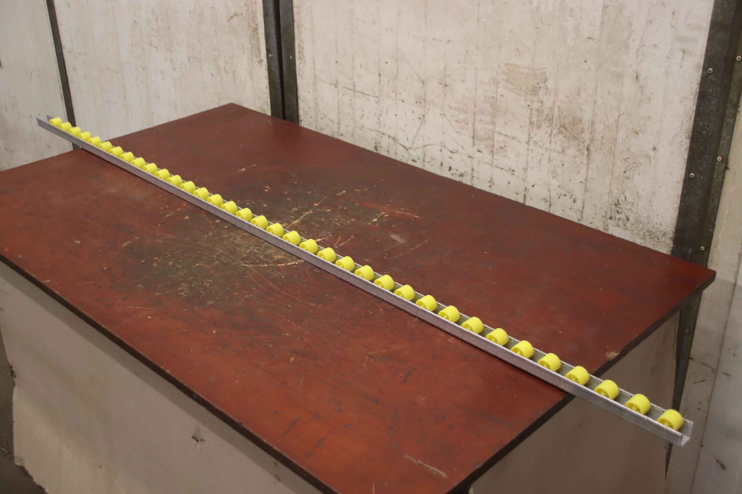 Rollenschiene von unbekannt - Länge 1855 mm Ø 28 x 24 mm