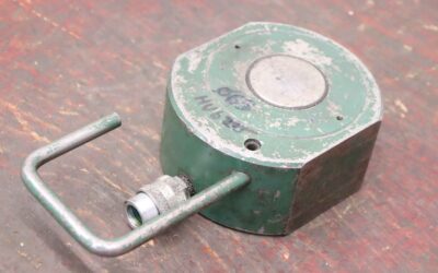 Alternative view of Kurzhub-Schwerlastzylinder 100 t 700 bar von Pfaff - RFS100 Hub 20 mm