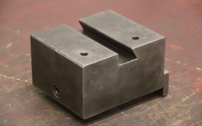 Alternative view of Aufspannwürfel mit Nut von Guss - 150/120/H95 mm