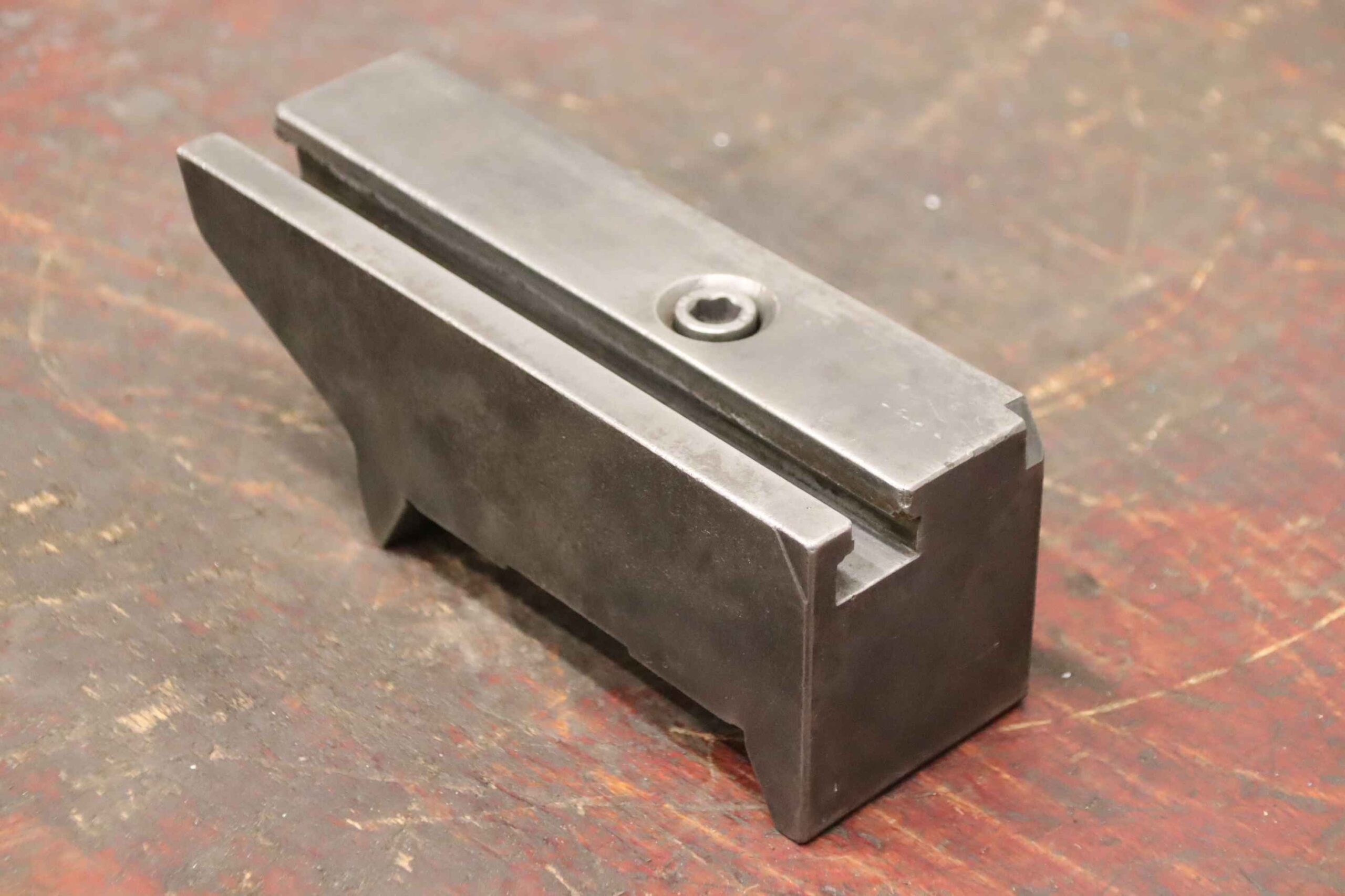 Aufspannwürfel mit T Nut von Guss - 210/70/H80 mm