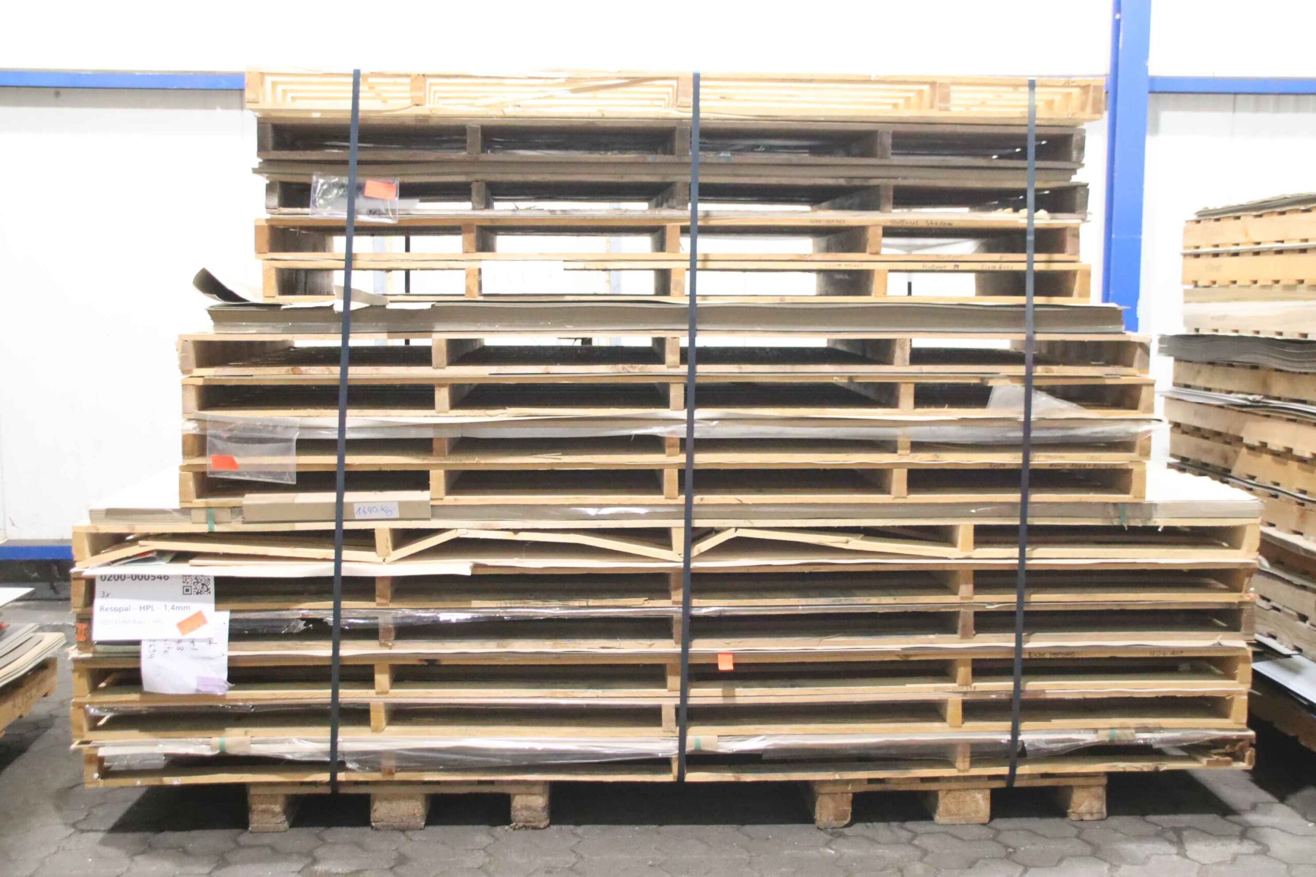 HPL Kunststoffplatten 37 Paletten 6710 kg von Resopal - HPL Dicke 1/1,4 mm verschiedene Größen – Bild 7