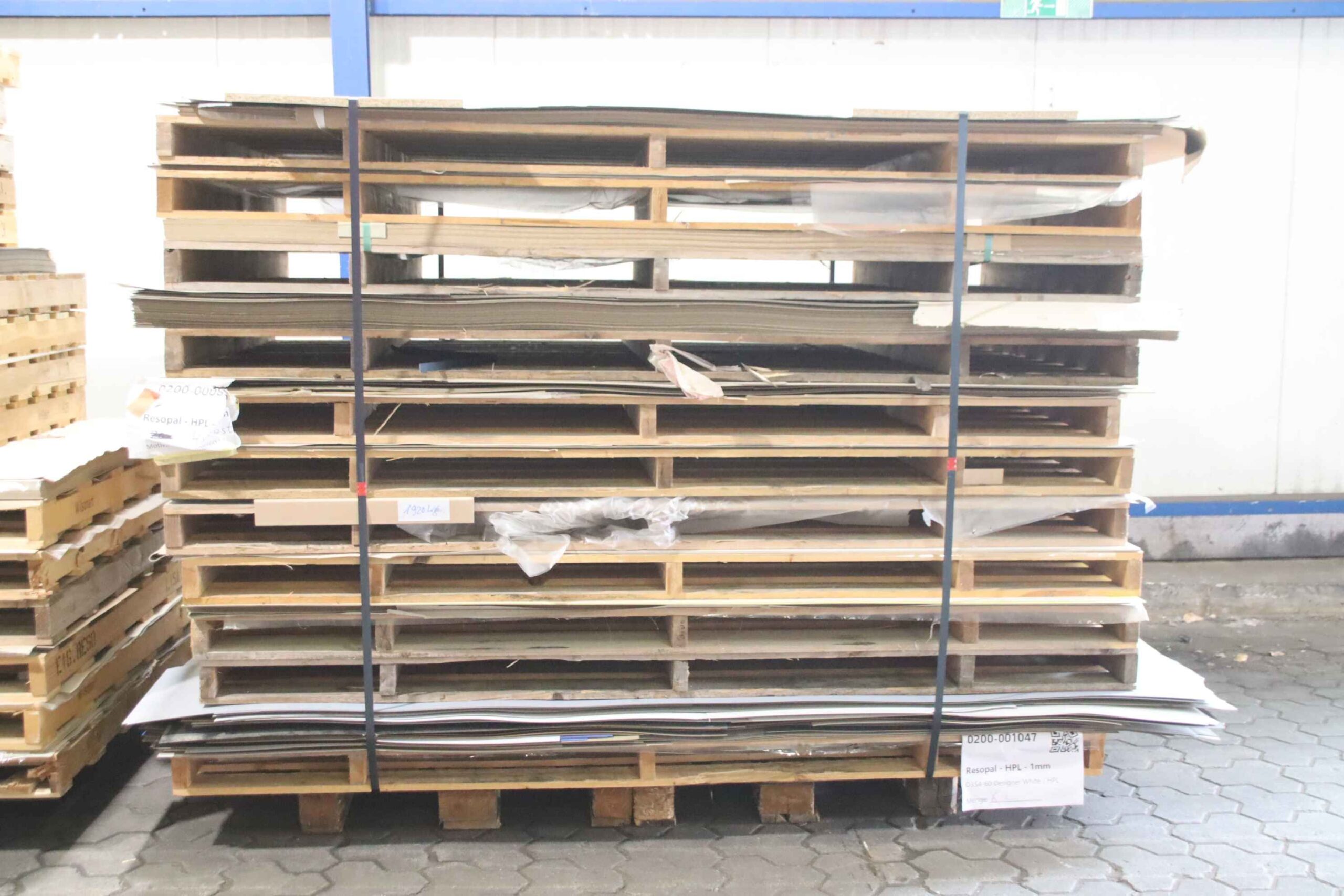 HPL Kunststoffplatten 37 Paletten 6710 kg von Resopal - HPL Dicke 1/1,4 mm verschiedene Größen – Bild 11