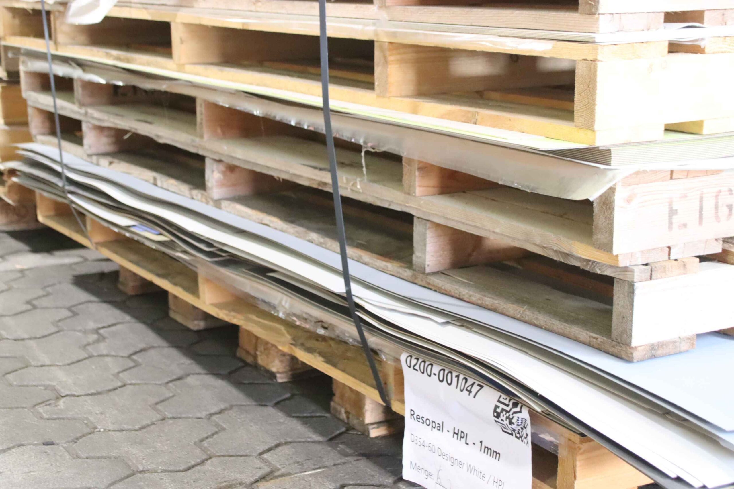 HPL Kunststoffplatten 37 Paletten 6710 kg von Resopal - HPL Dicke 1/1,4 mm verschiedene Größen – Bild 15