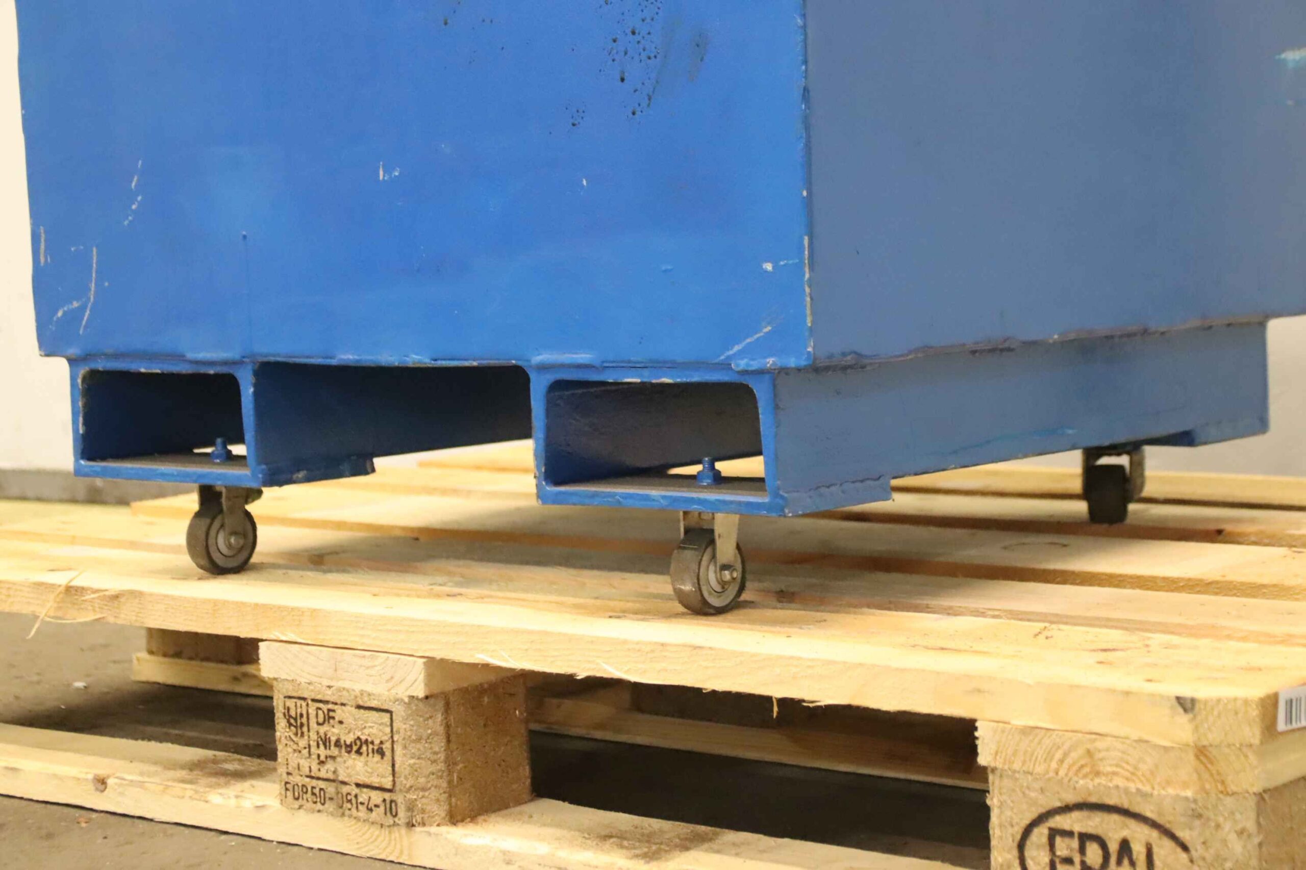 Lagerbehälter von Scheffczik - 275 Liter fahrbar – Bild 7