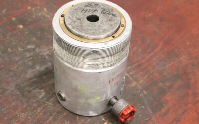 Alternative view of Hydraulikzylinder 50 t von Lukas - HP 50/50