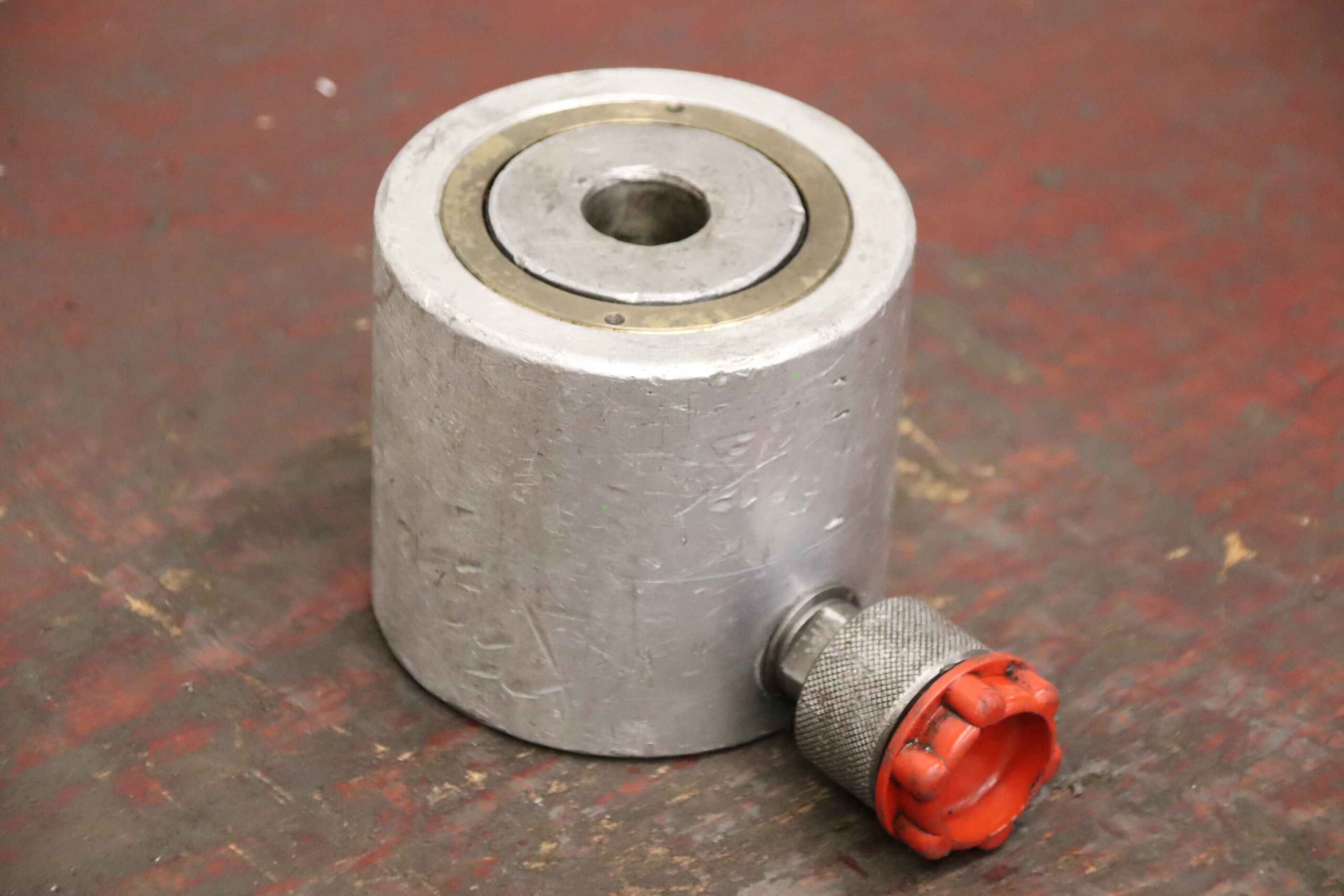 Kurzhub-Schwerlastzylinder von unbekannt - Hub 30 mm – Bild 2