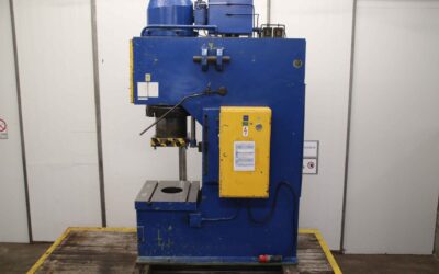 Alternative view of Hydraulikpresse 160 Ton von WMW - PYE160S