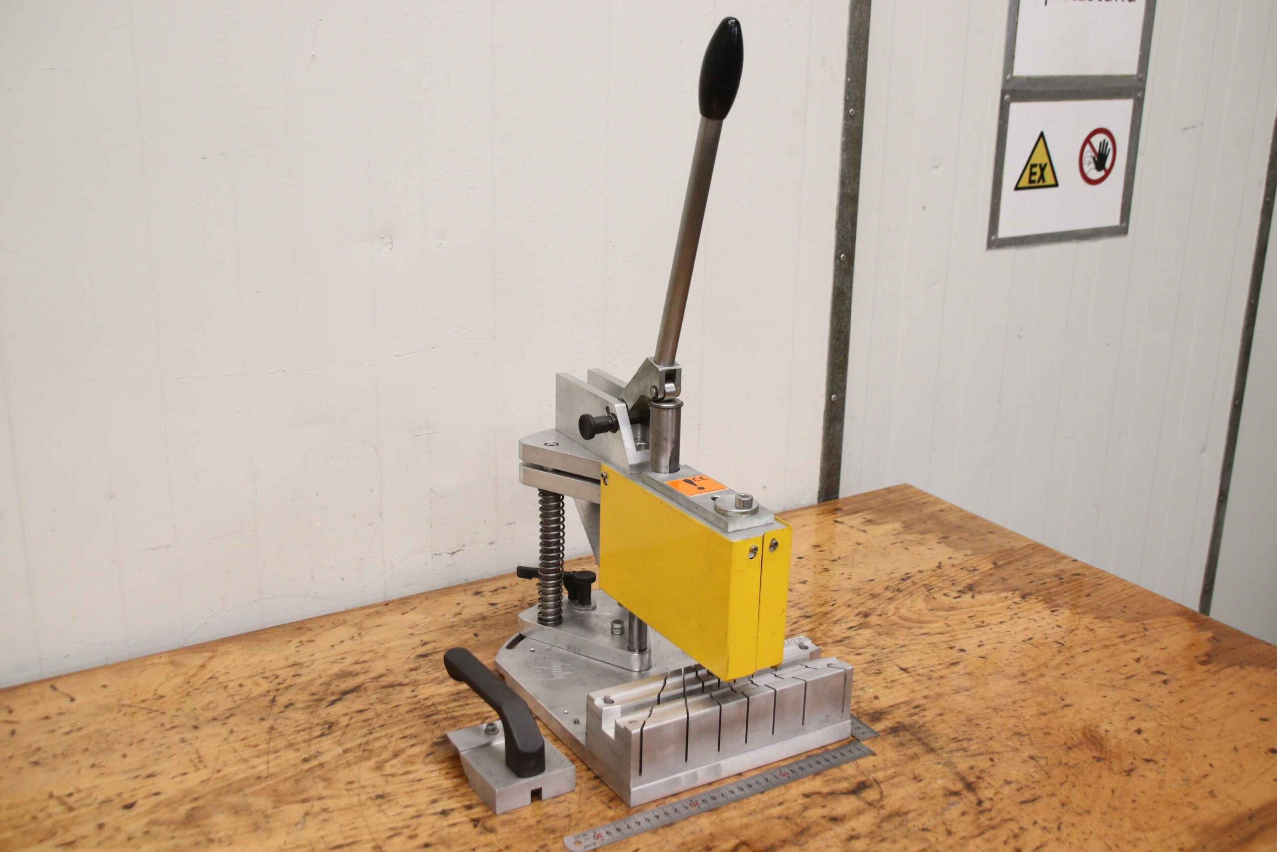 Schneidvorrichtung 2x 45° schwenkbar von unbekannt - mechanisch