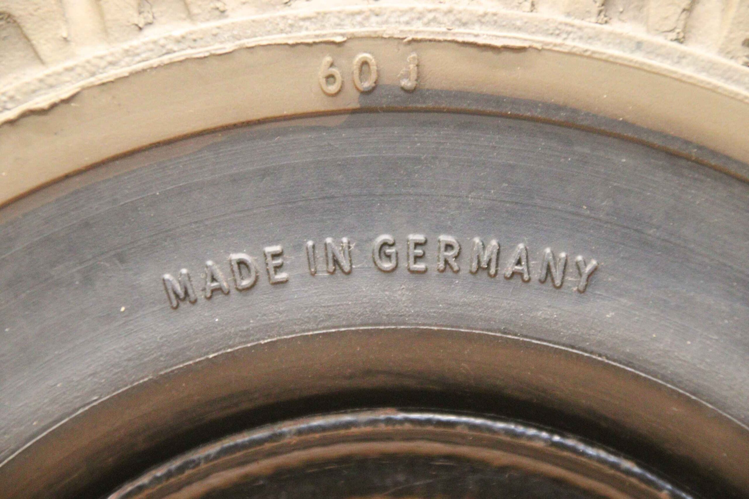 Vollgummi Reifen 2 Stück von Gumasol - Softy 3.00-4 – Bild 6