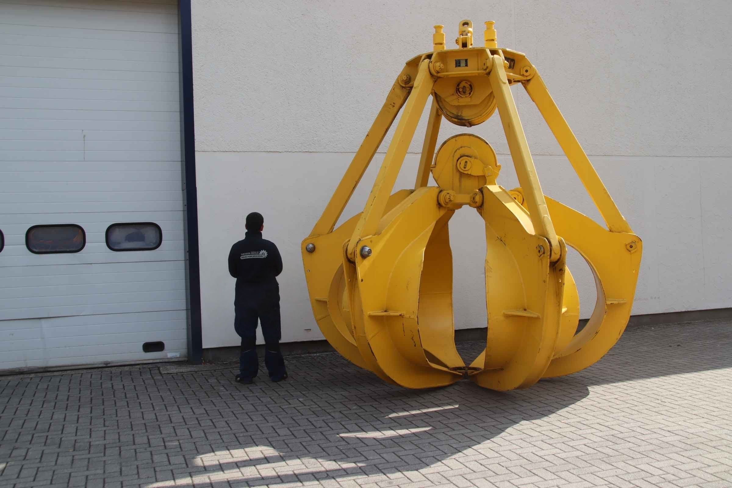 Vierseil-Mehrschalengreifer von LAUDI GVE - 6-Schalen-Greifer 6,3 m³