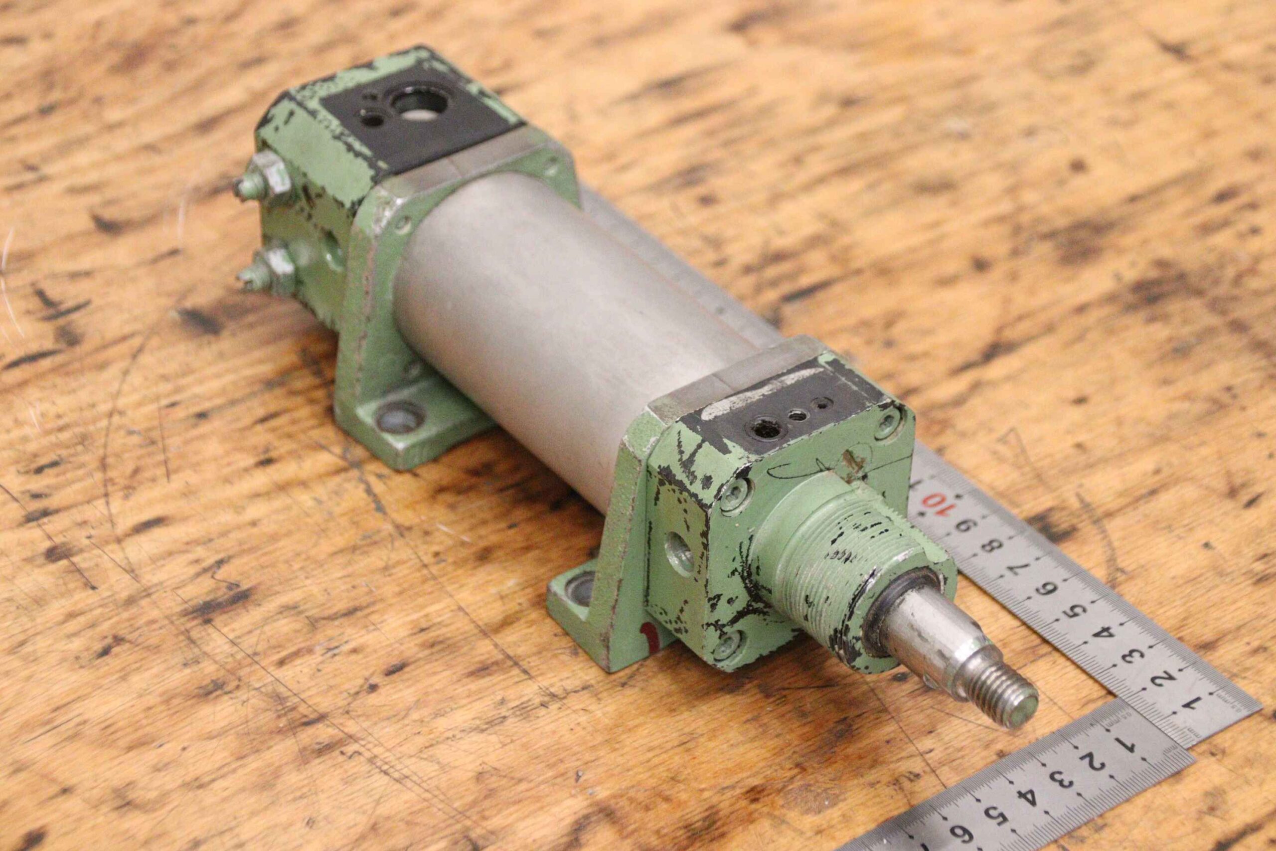 Pneumatikzylinder von Leibfried - L 81 Hub 110 mm – Bild 2