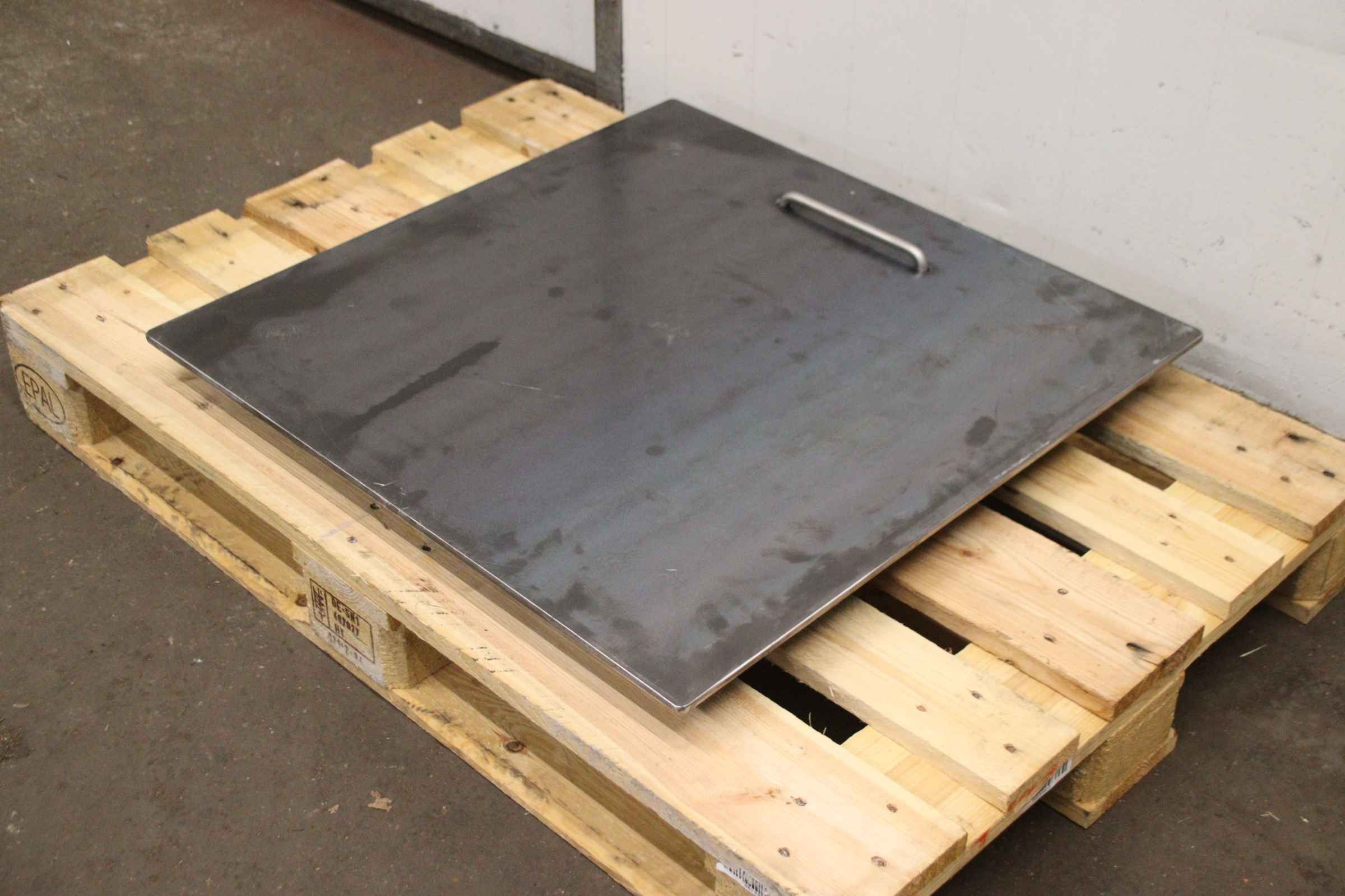 Abdeckplatte von Stahl - 750 x 750 mm