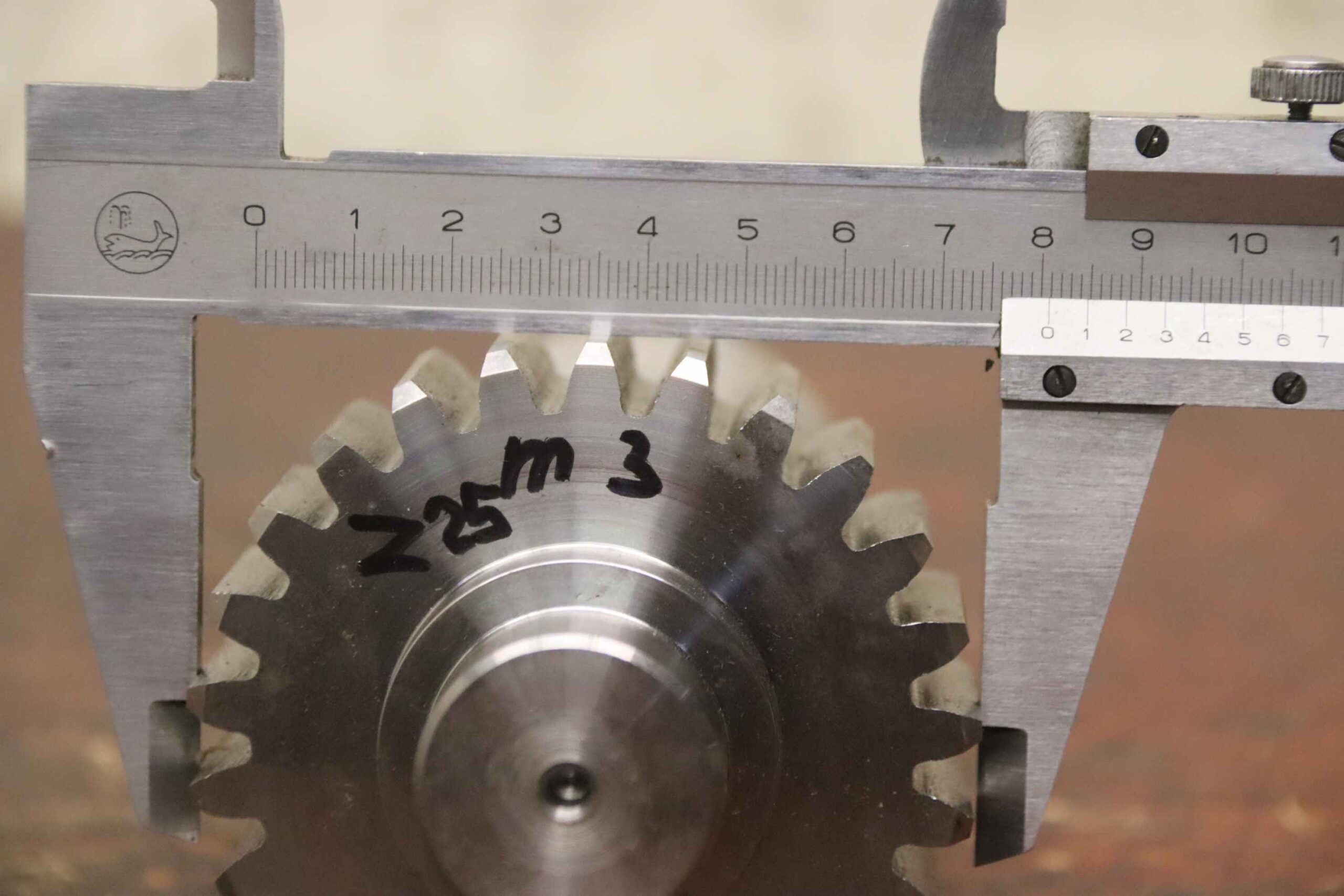 Zahnradwelle von unbekannt - Ø 81 x 175 mm / 25 Zähne / Modul 3 – Bild 4
