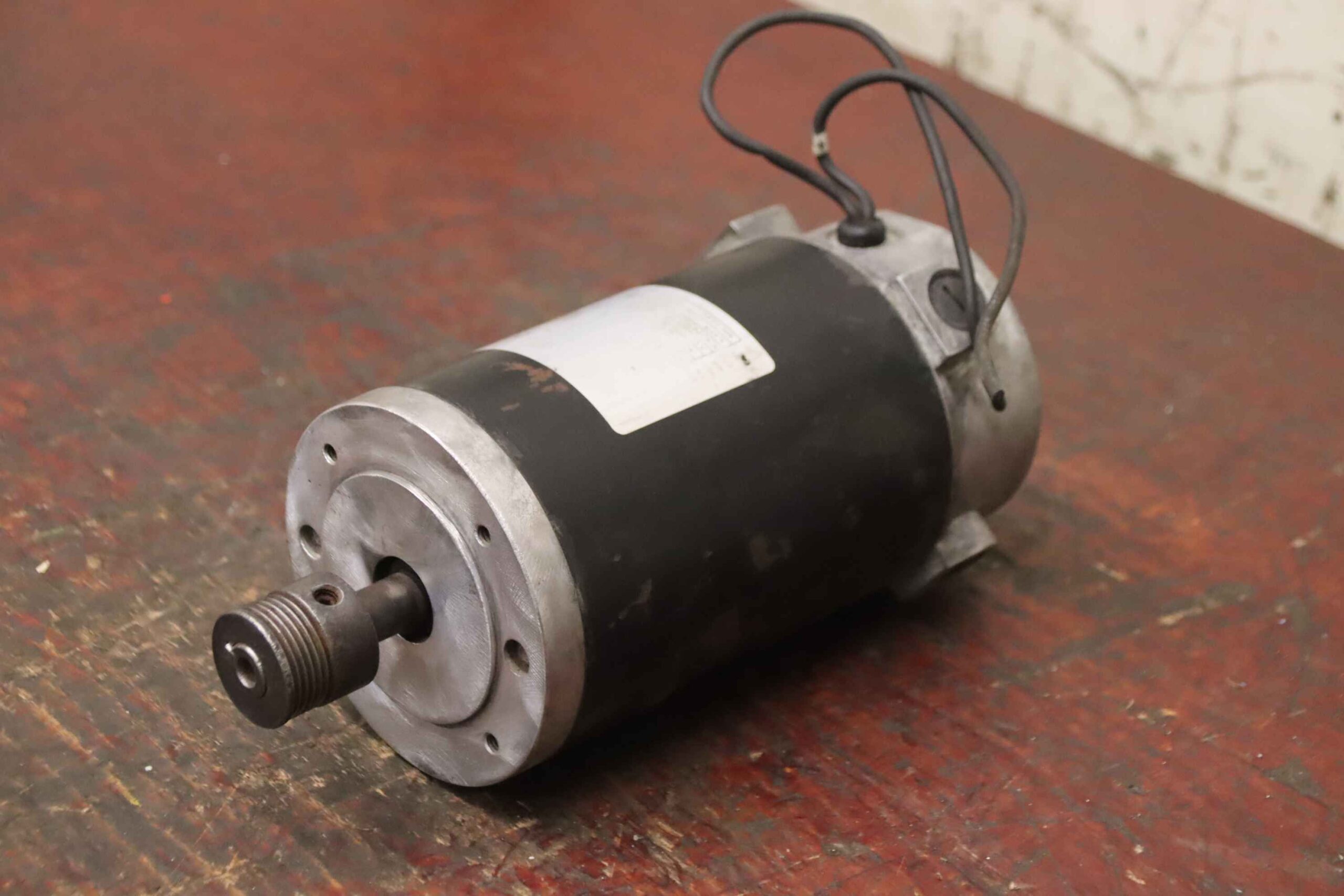 Gleichstrommotor 1800 U/min von Advance - 36 VDC 564