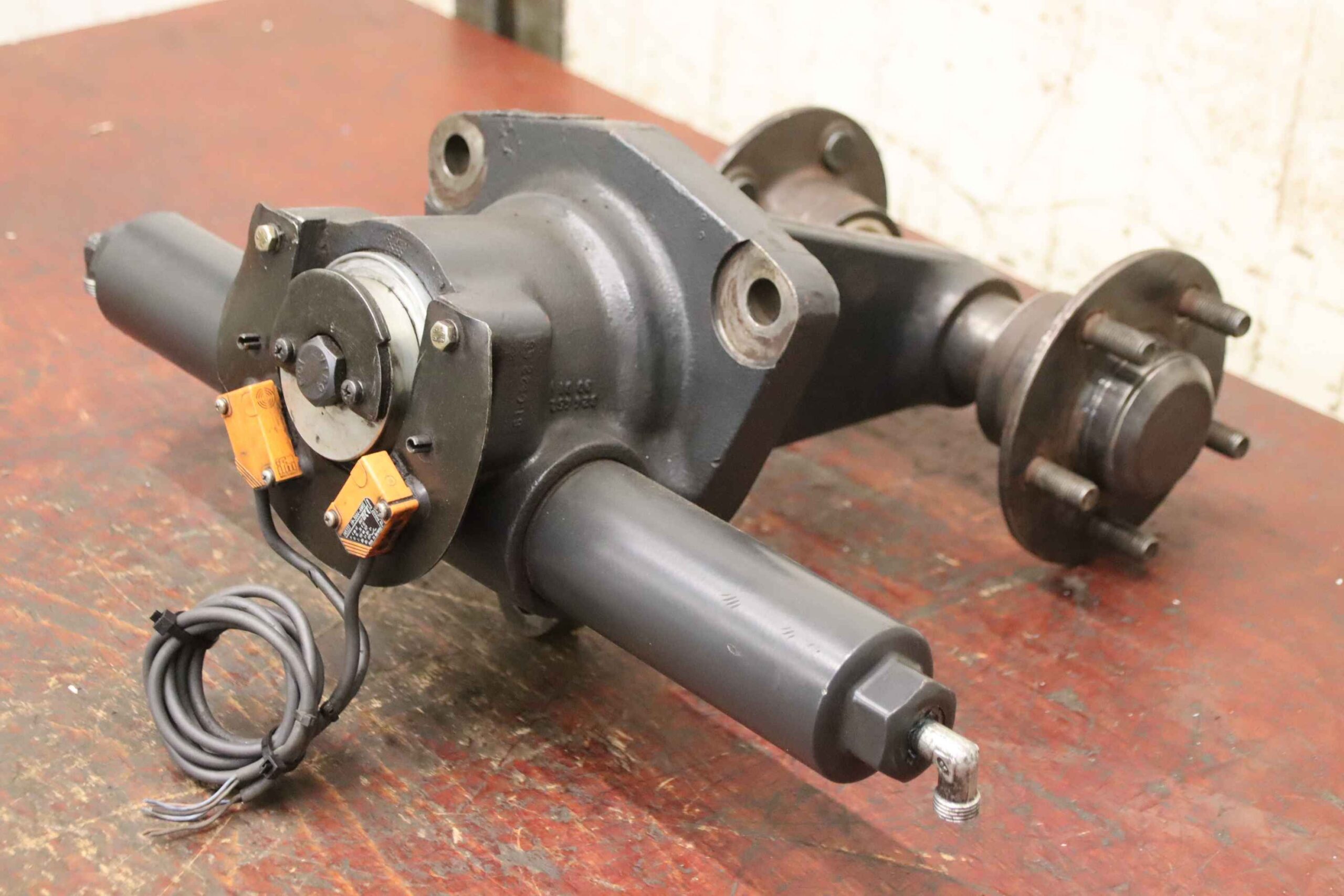 Fahrwerk von Linde - R20 2503