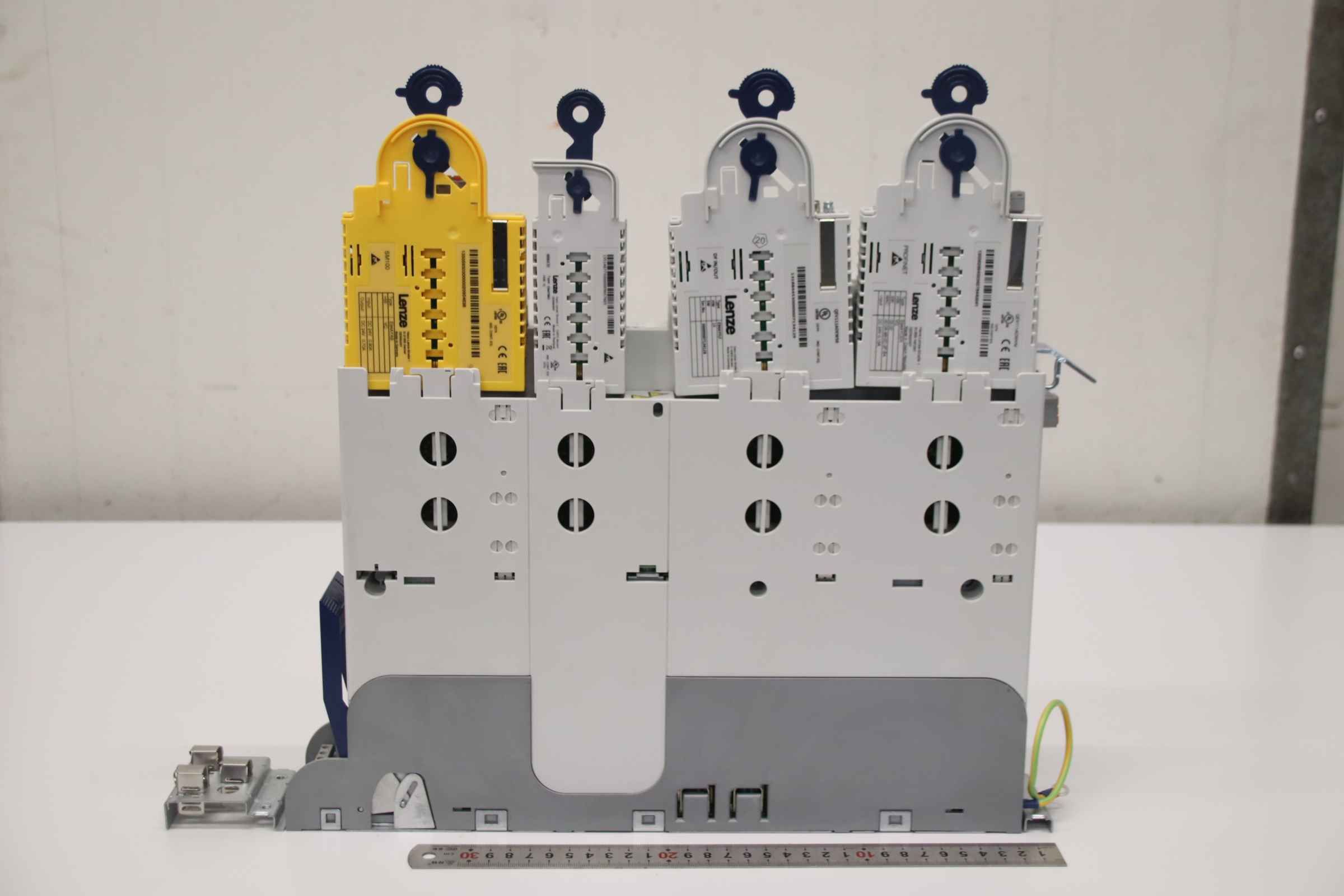 Multi Drive Servoumrichter von Lenze - L-force E94AMHE0044 – Bild 5