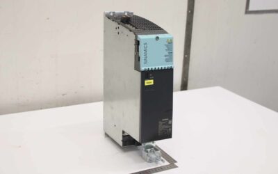 Alternative view of Double Motor Module von Siemens - 6SL3120-2TE21-8AA0