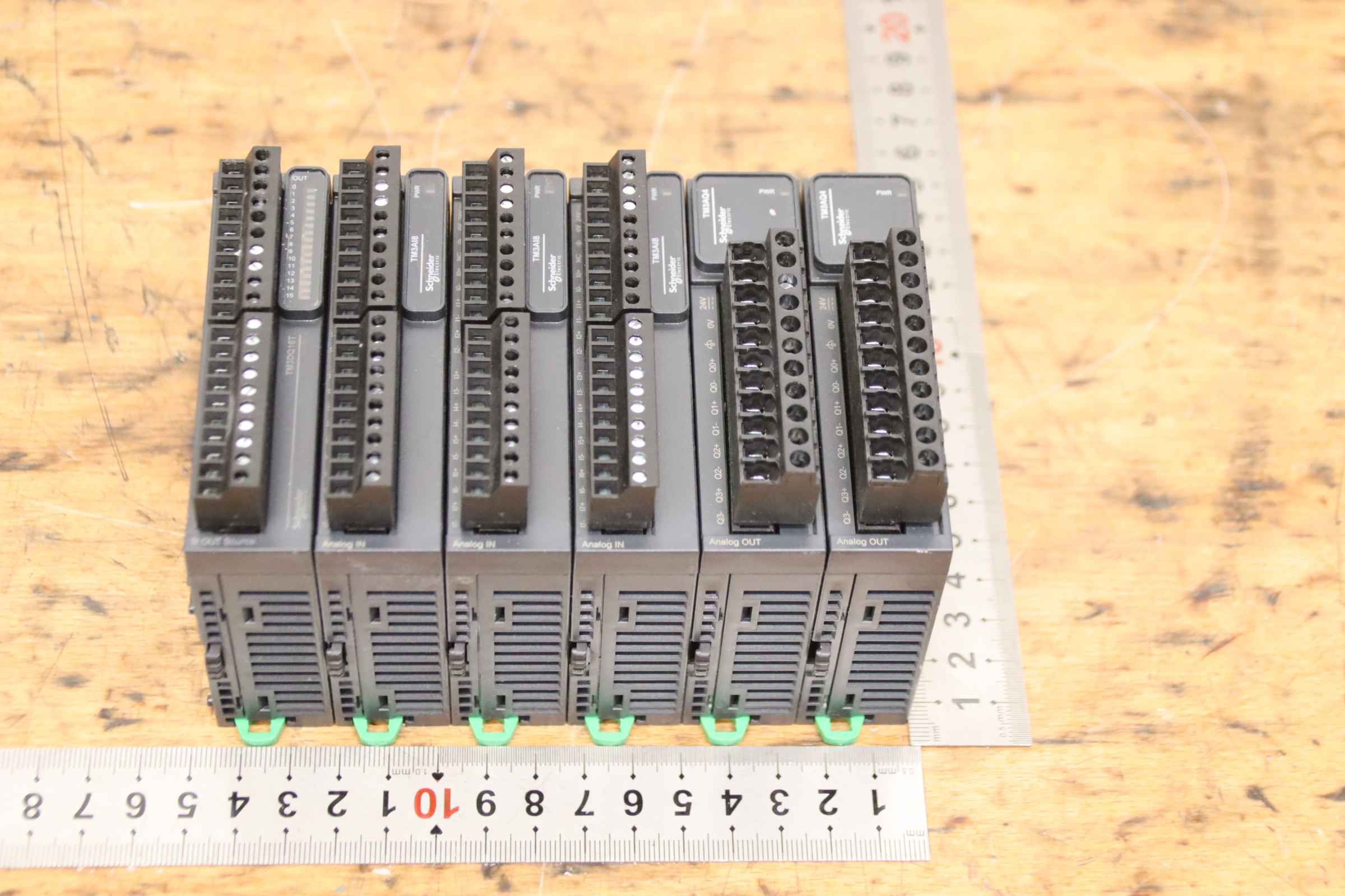 SPS Steuerung 6 Module von Schneider Electric - Modicon TM3DQ16T TM3AI8 TMAQ4 – Bild 3