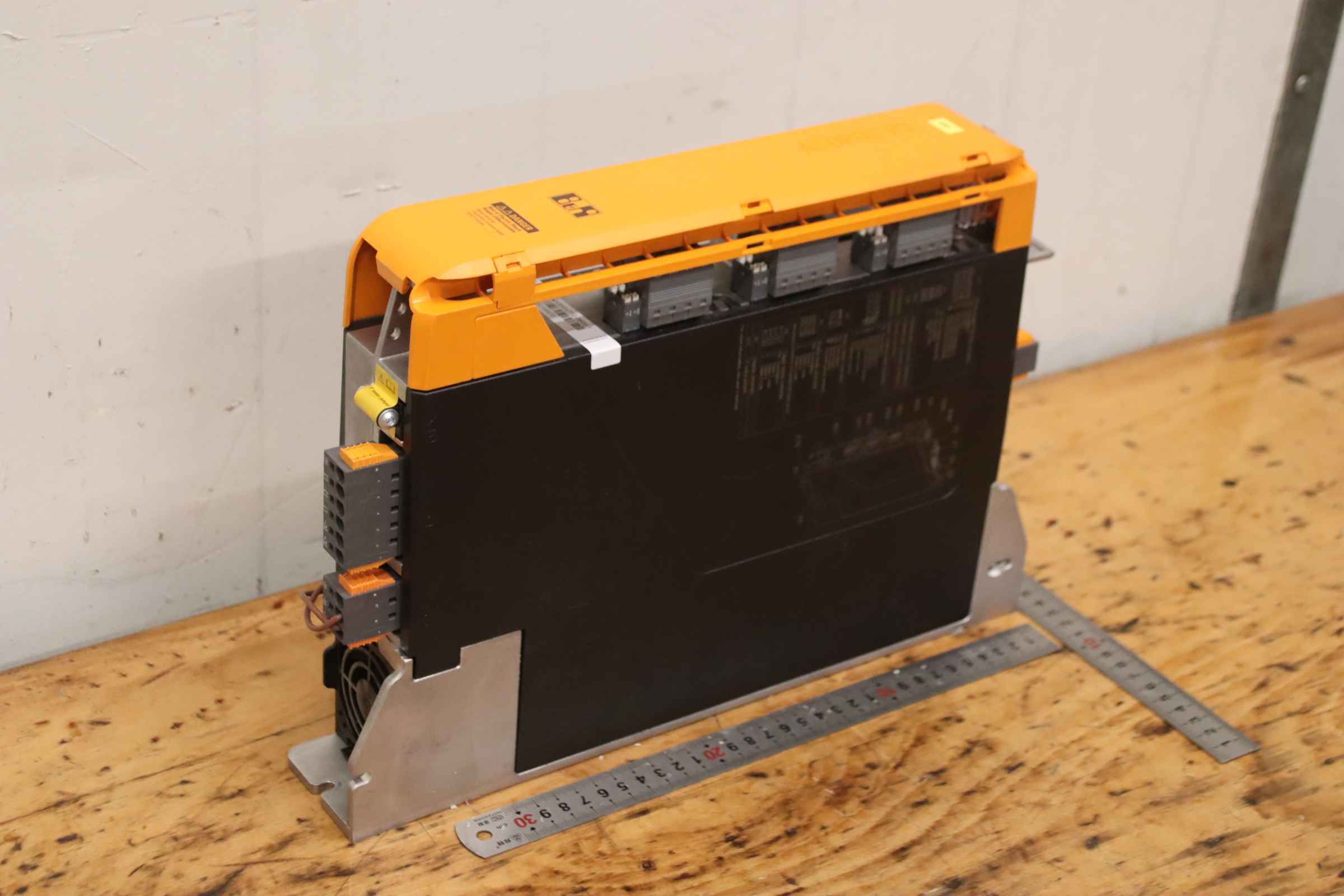 Servo Drive von B&R - ACOPOS P3 8E14X5HWT10.0600-1 – Bild 2