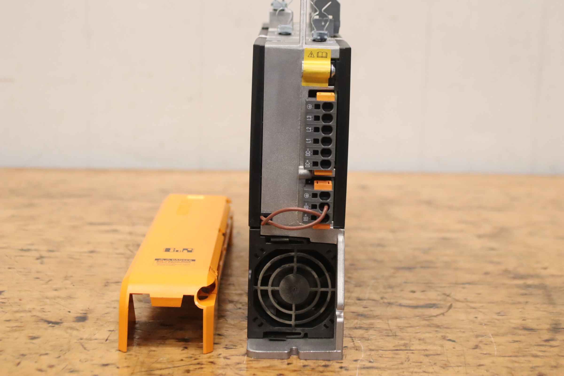 Servo Drive von B&R - ACOPOS P3 8E14X5HWT10.0600-1 – Bild 13