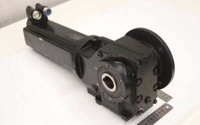 Alternative view of Servo-Getriebemotor 1,88 kW von KEB - K23C TA3M V40 BP05 ER TW