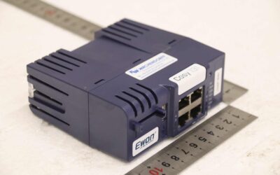 Alternative view of Router mit Antennen von ewon - EC61330 00MA/S  COSY 131