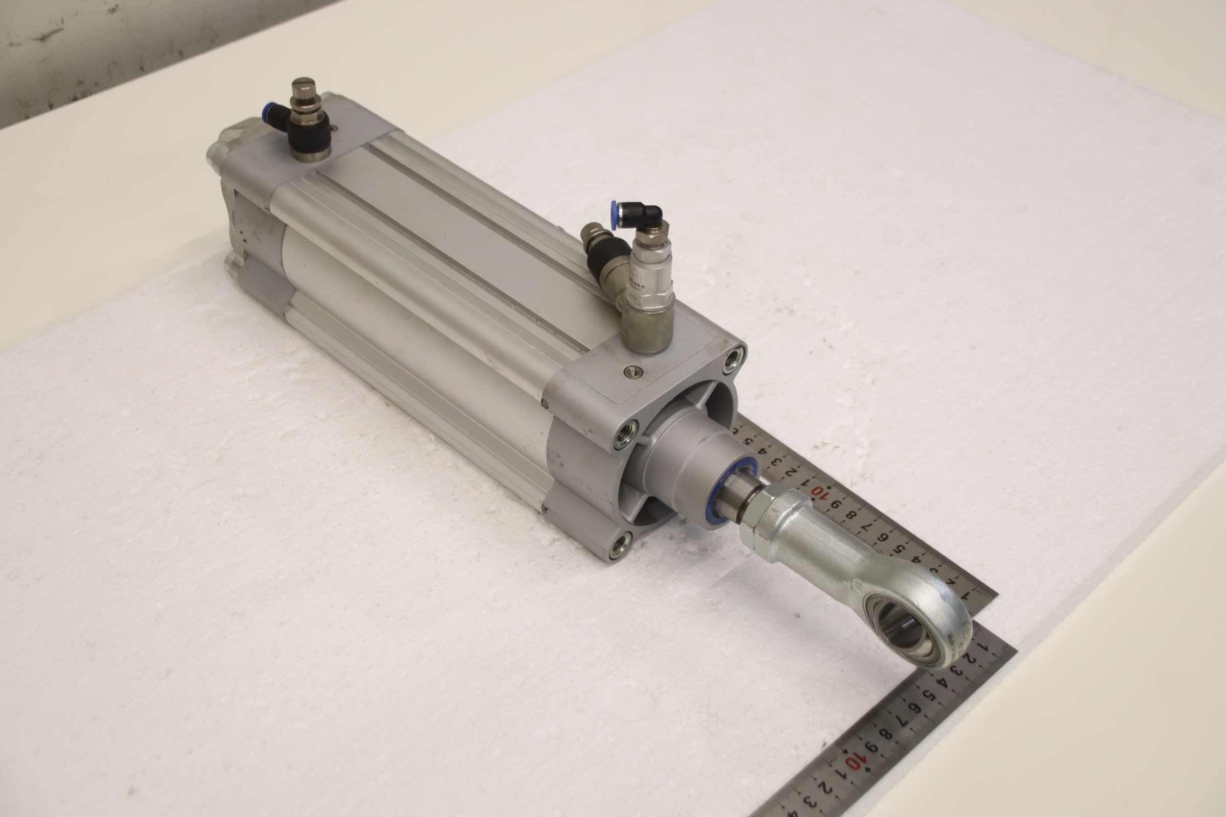 Pneumatikzylinder von Festo - DSBC-80-160-PPVA-N3 Hub 160 mm – Bild 2