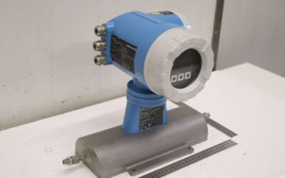 Alternative view of Durchflussmessgerät von Endress+Hauser - Promass A  80A02-ASVWAADAABAA