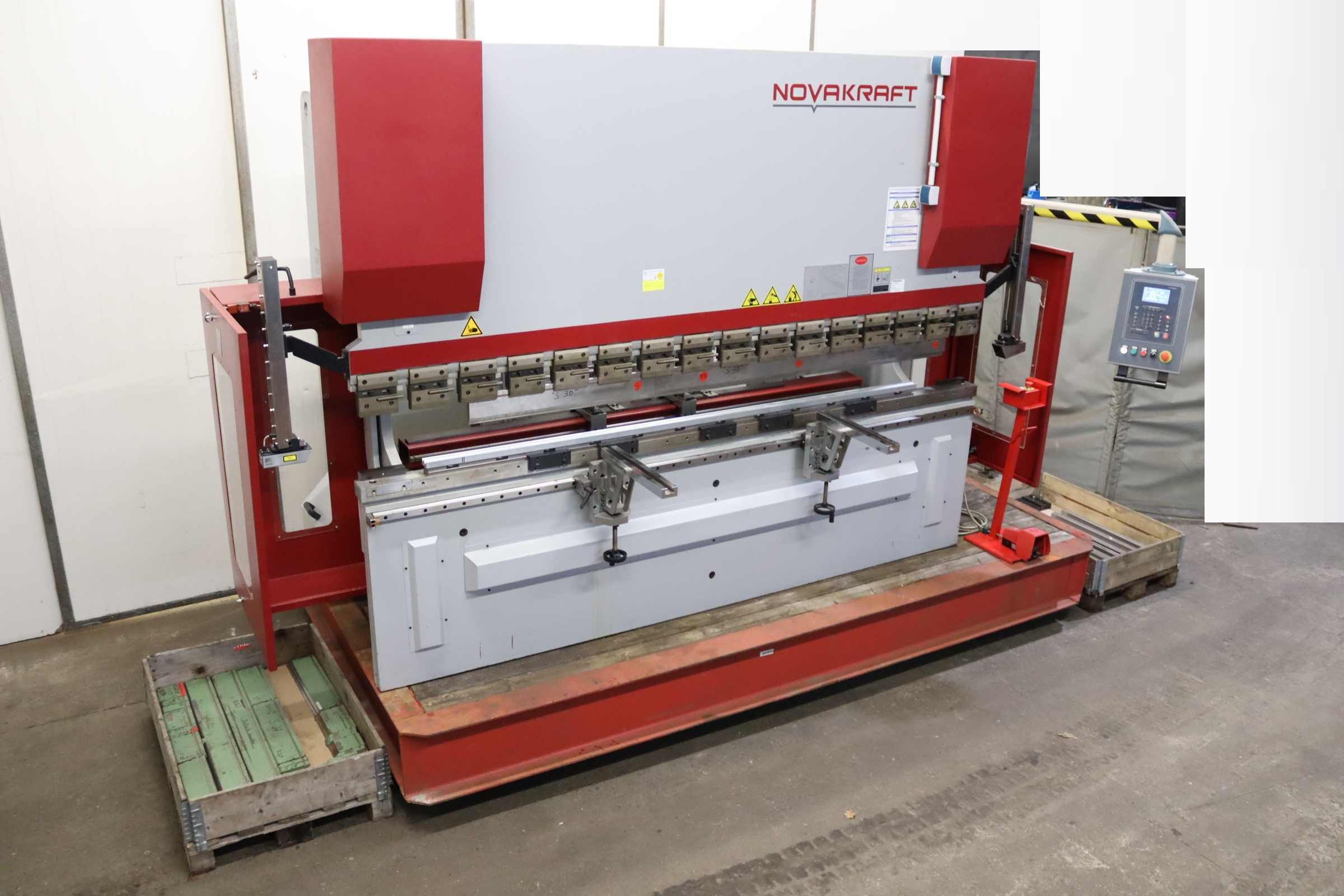 CNC Abkantpresse 3200 mm x 125 to von NOVAKRAFT - PBS-H 125-3200 – Bild 2