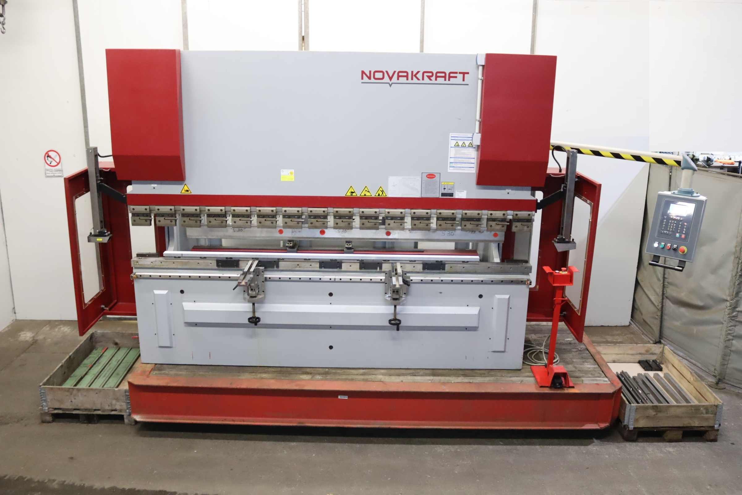 CNC Abkantpresse 3200 mm x 125 to von NOVAKRAFT - PBS-H 125-3200 – Bild 3