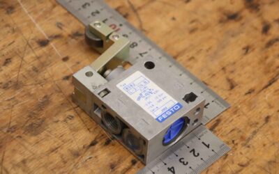 Alternative view of Pneumatikventil Rollenhebelventil von Festo - 8982  L-3-1/4 B