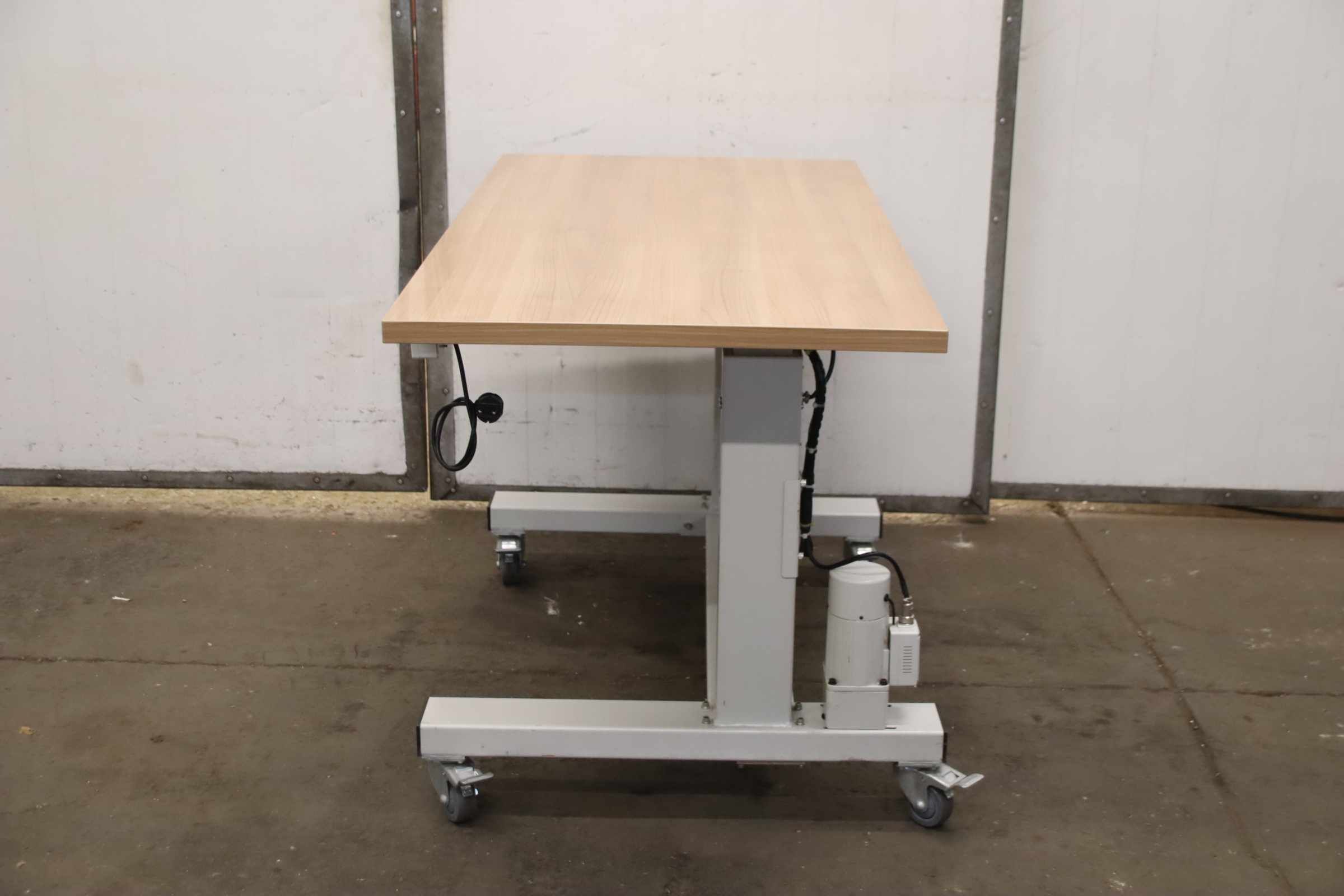 Arbeitstisch elektrisch höhenverstellbar von Vetron - 1400/700/H810 mm – Bild 6