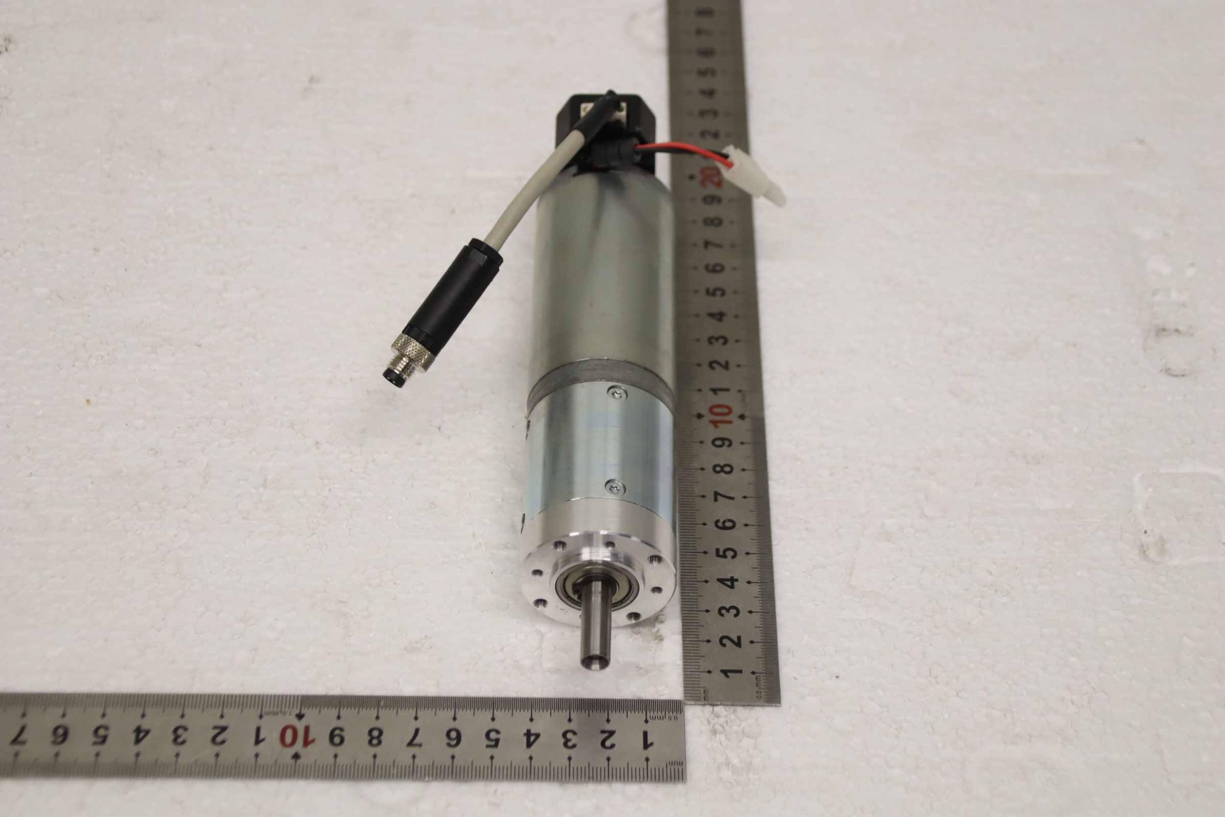 Servo-Getriebemotor von Dunkermotoren - GR 42x40 RE30-2.500 PLG42S – Bild 3