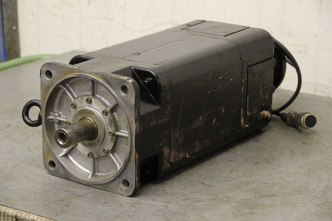 Permanent Magnet Motor von SIEMENS - 1HU3104-0AD01-0ZZ9-Z