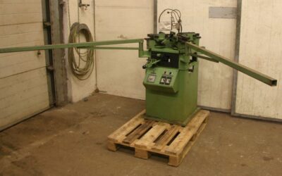 Einkopf  Schweissmaschine von Hollinger - Kaempfer