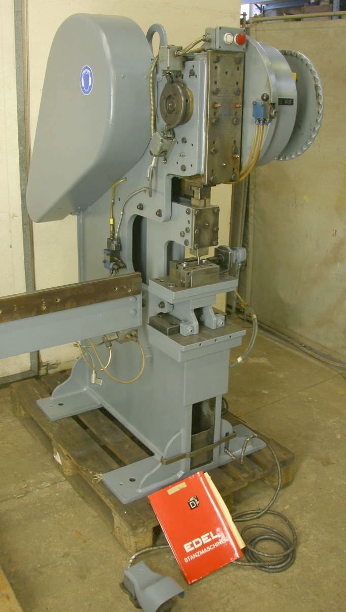 Rohrstanze mit Koordinaten-Anschlag von EDEL - VM 36/350 – Bild 6