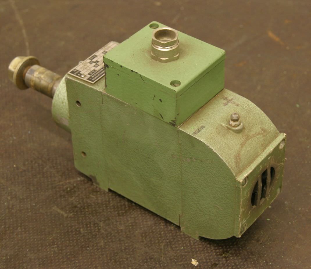 Fräsmotor für Kantenbearbeitungsmaschinen von Perske - VS 30.06/2B – Bild 2