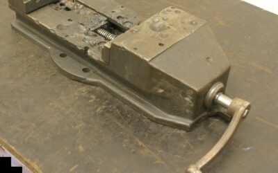 Maschinenschraubstock von Stahl - Spannweite 280 mm