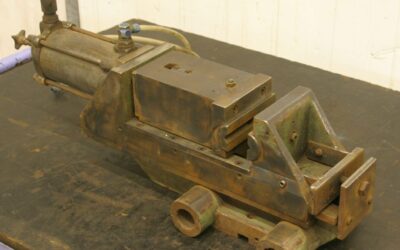 Maschinenschraubstock von Stahl - pneumatisch