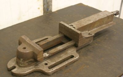 Maschinenschraubstock von Brockhaus - Spannweite 240 mm