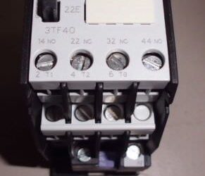 Schütz von Siemens - 3TF40 22-0AB0