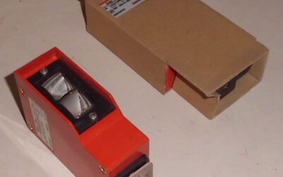 Alternative view of Reflexionslichtschranke von Leuze - RK85/4-300